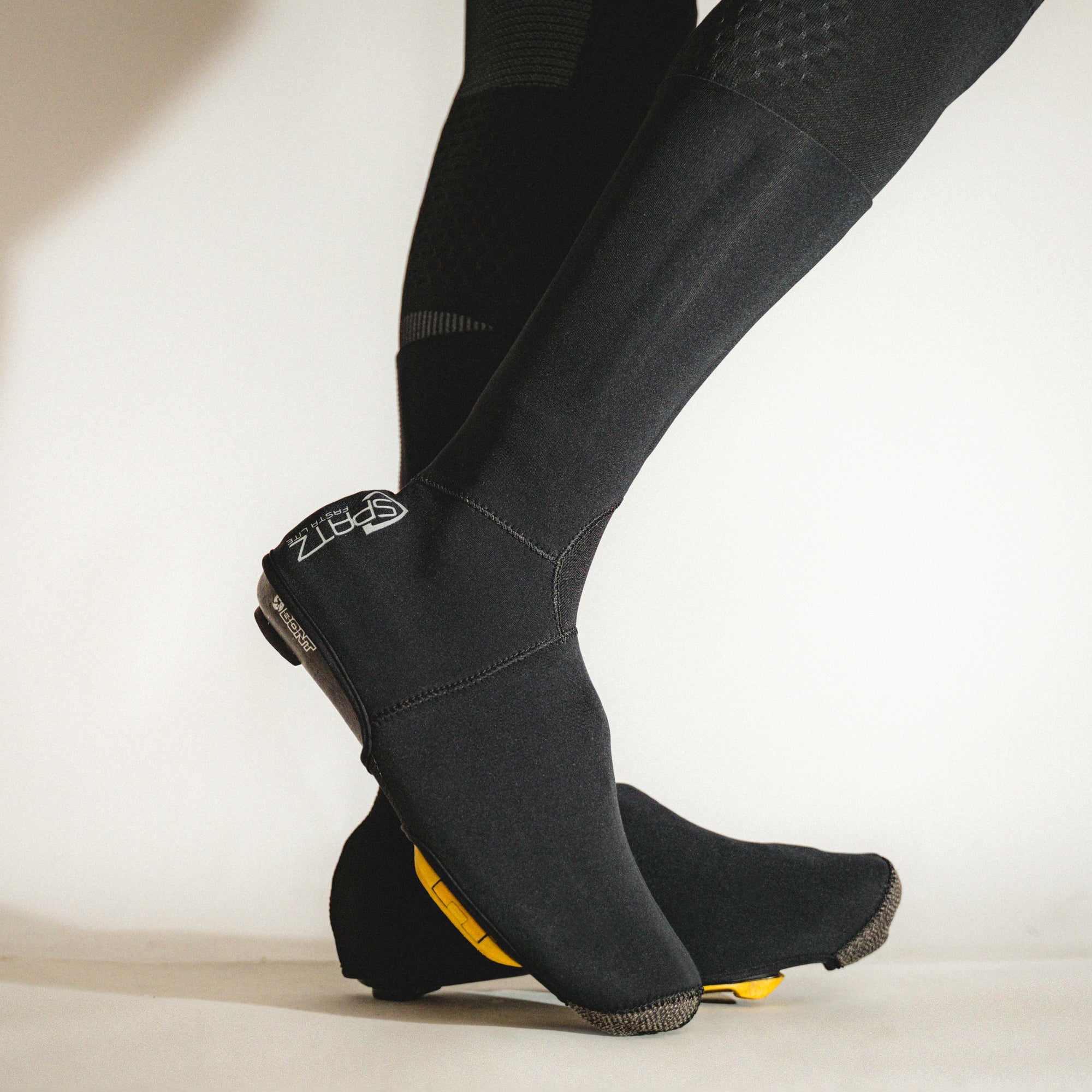 FASTA LITE OVERSHOE ML/XL (46-49)