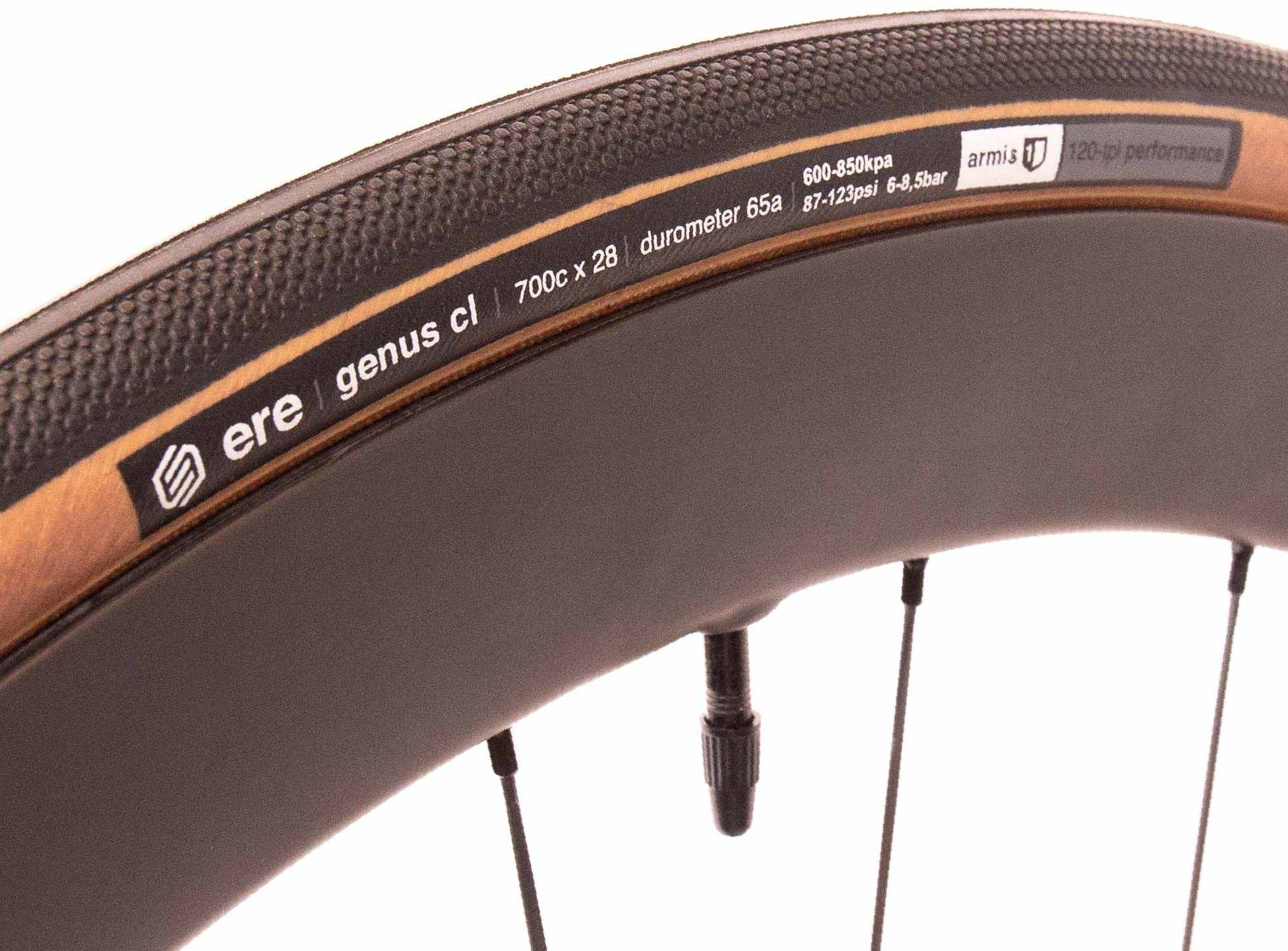 GENUS CL CLINCHER PRO 120TPI 700x30C