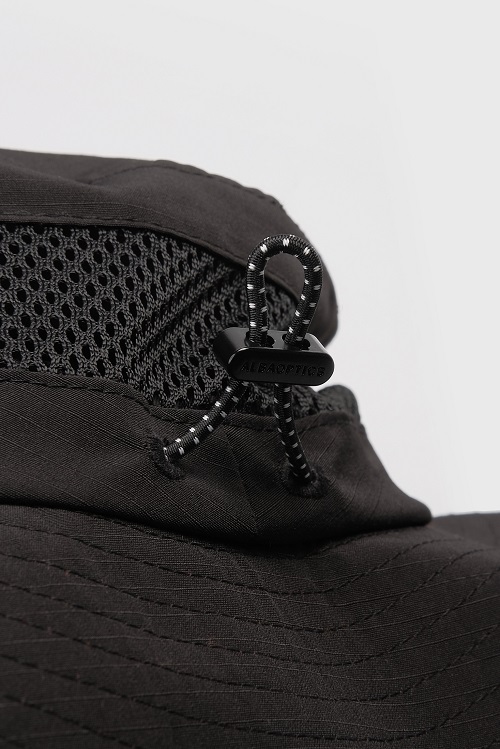 ESSENTIALS JUNGLE HAT BLACK & ORANGE